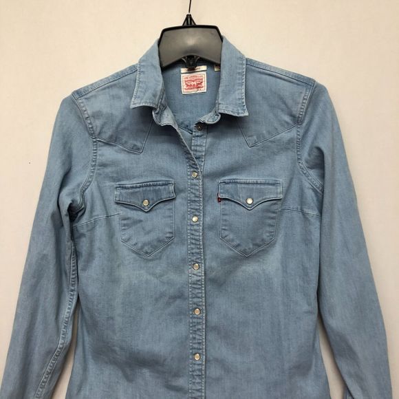 Levi's Women Tailored Fit Snap Button Western Shirt Size Small Chambray M124 -4 - Picture 12 of 16